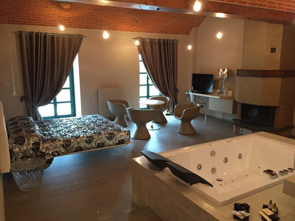 Le Lanterne Hotel Borgo San Dalmazzo Værelse billede