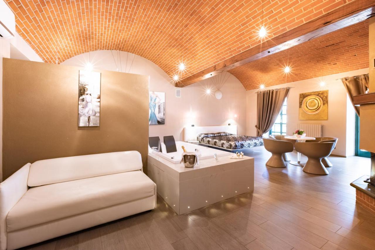Le Lanterne Hotel Borgo San Dalmazzo Eksteriør billede