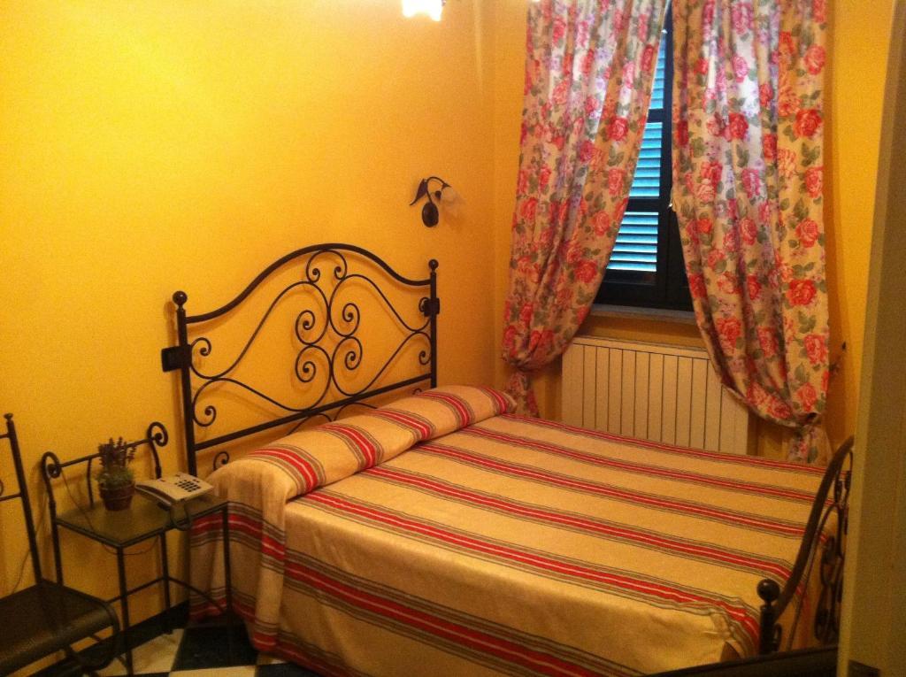 Le Lanterne Hotel Borgo San Dalmazzo Værelse billede