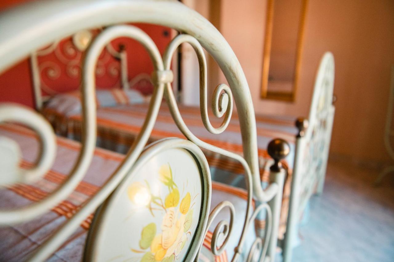 Le Lanterne Hotel Borgo San Dalmazzo Eksteriør billede